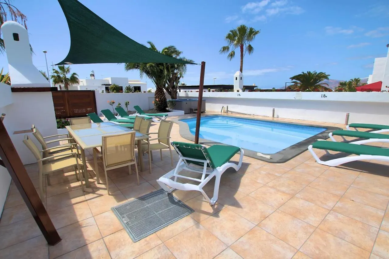 Tías Villa Joel Puerto Del Carmen 0*,